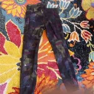 Lululemon cute colorful workout pants